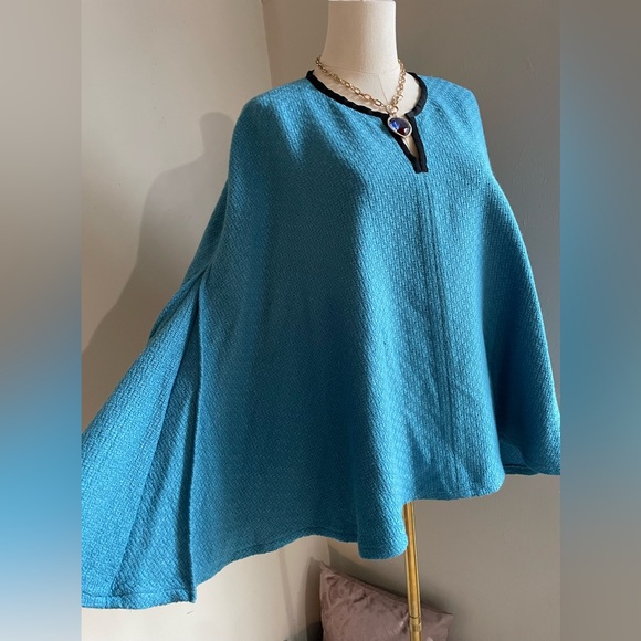 One by Maria Cornejo L - Picture 4 of 10